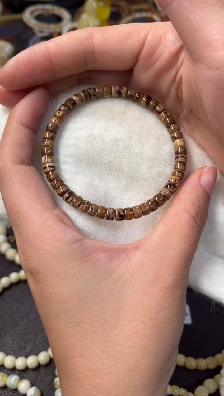 裸石琥珀未镶嵌?****?蜜蜡手串