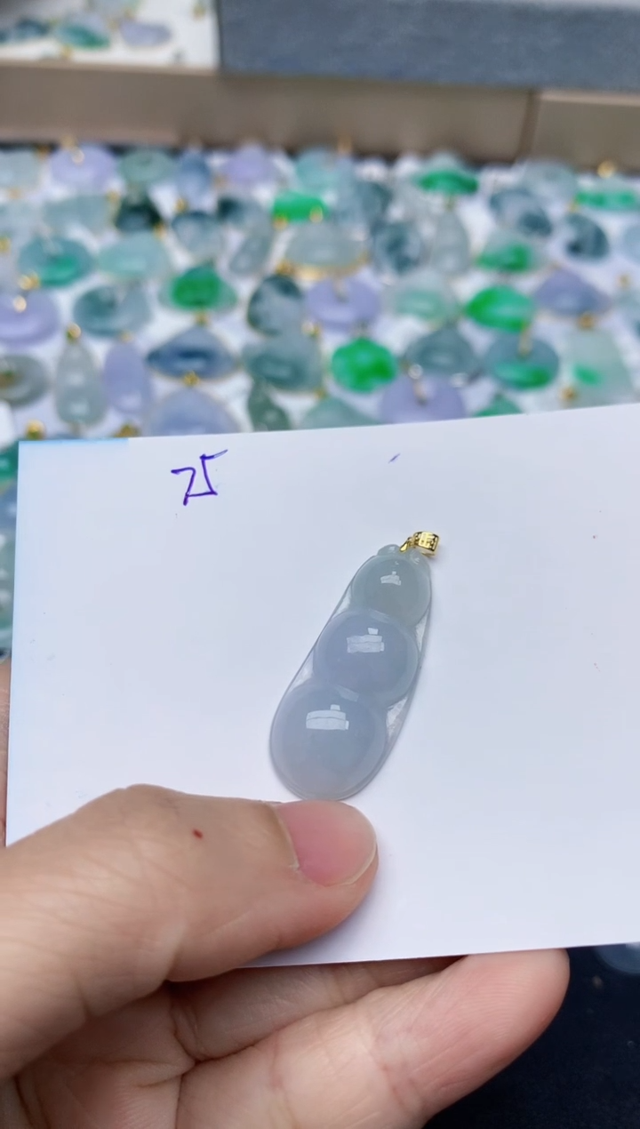【闪购商品】翡翠颈饰18K金镶嵌天然翡翠A货    