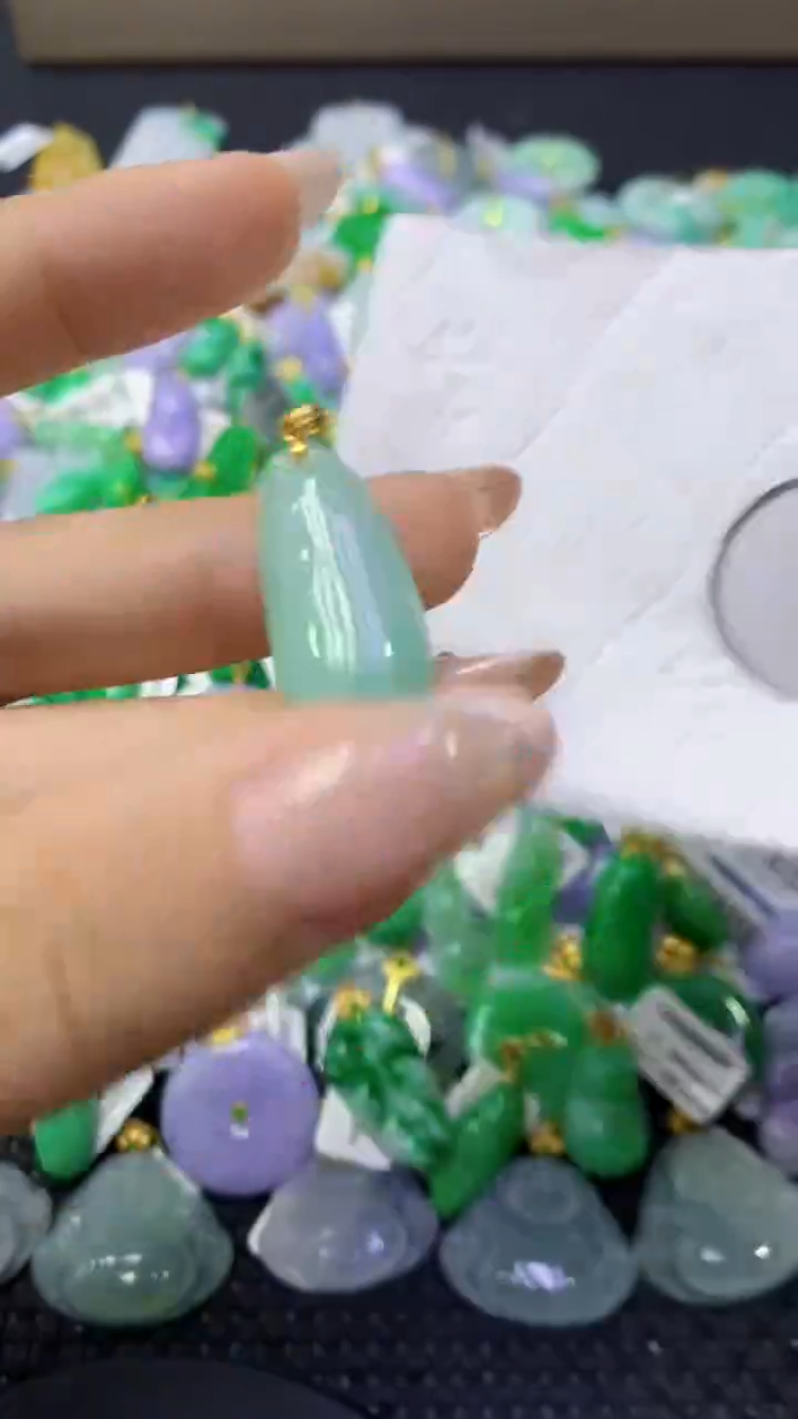 颈饰未镶嵌翡翠天然缅甸翡翠A货