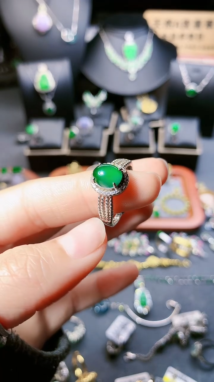 【闪购商品】翡翠戒指银S925镶嵌戒指