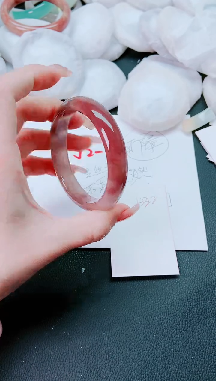 【闪购商品】石英质玉手镯未镶嵌J322-63-62