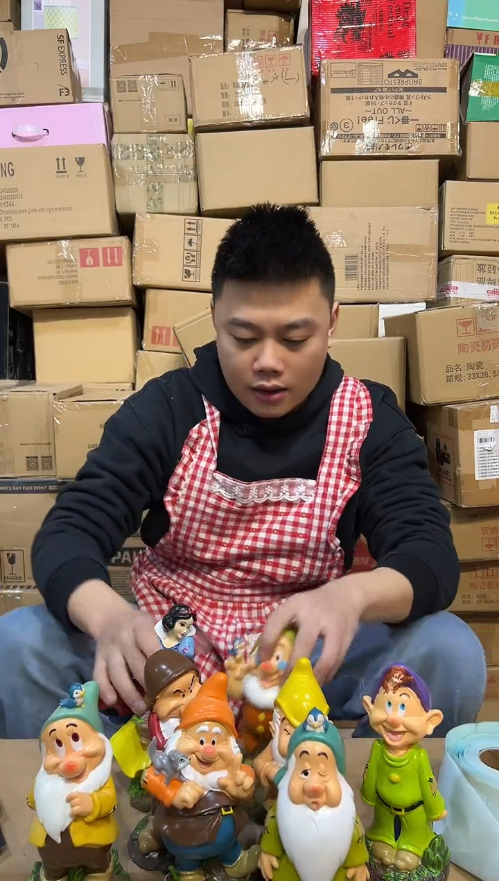 【闪购商品】杯树脂白雪公主摆件8件套微瑕