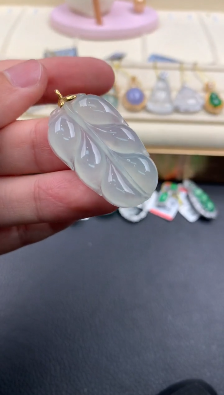 【闪购商品】翡翠颈饰18K金镶嵌A819    