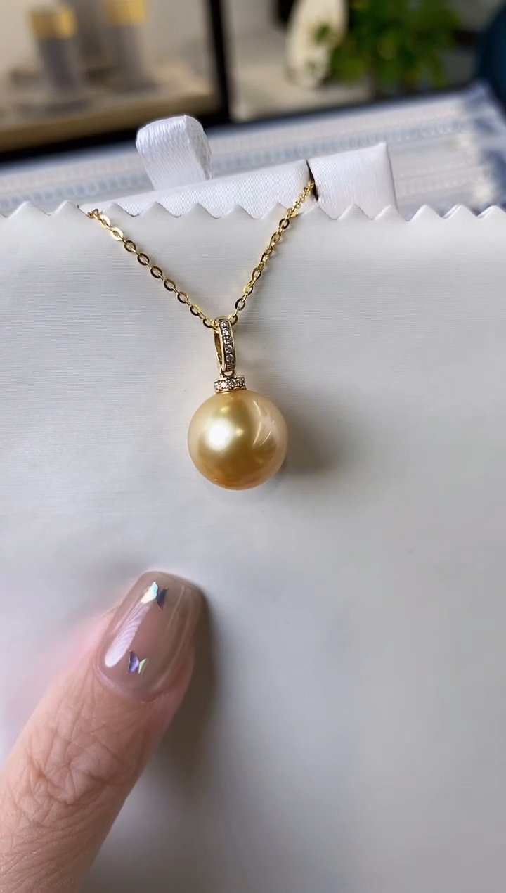 【闪购商品】海水珍珠吊坠(赠链)18K金镶嵌12-13南洋金珍珠吊坠
