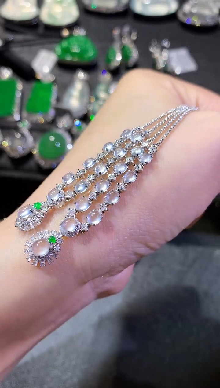 【闪购商品】翡翠颈饰18K金镶嵌113-套链（多样性发货一件