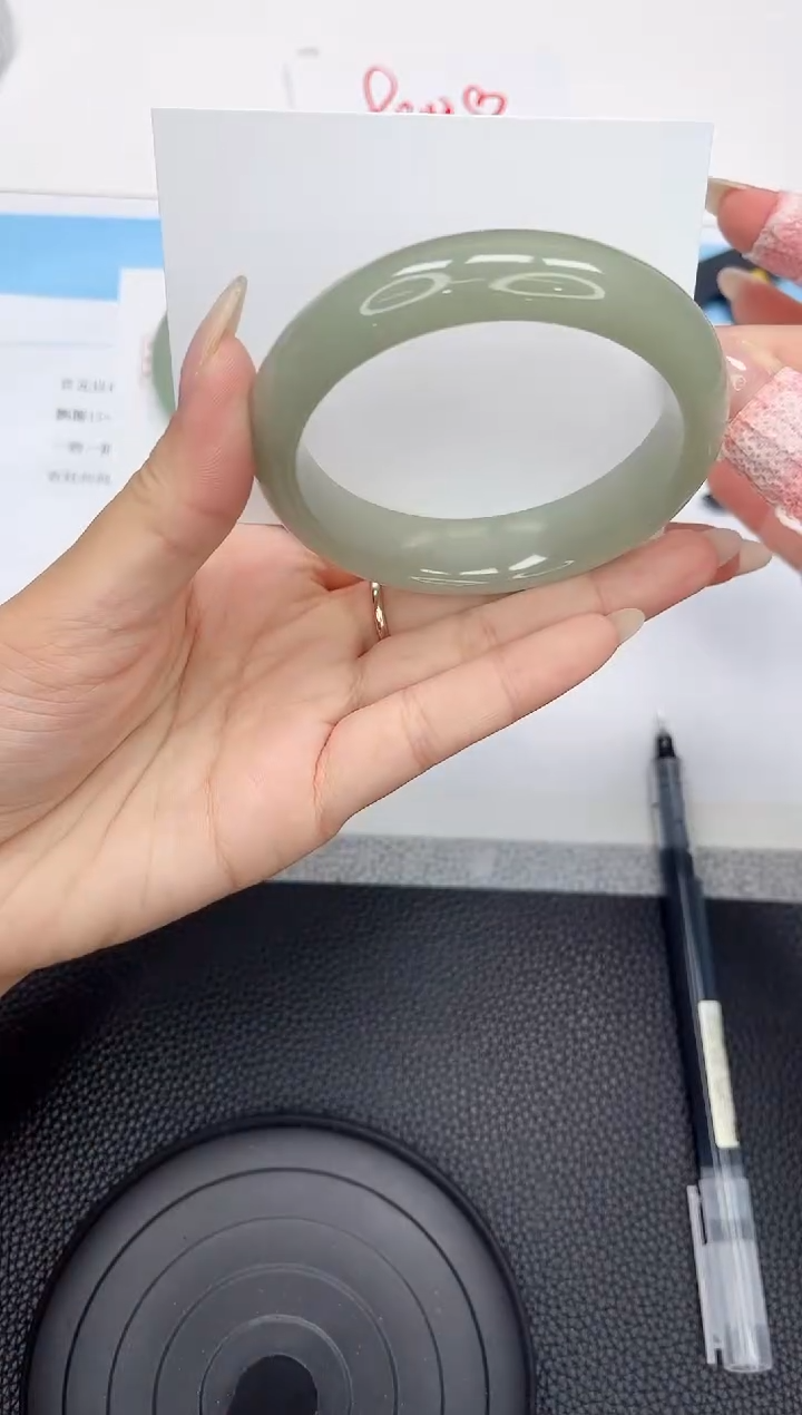 石英质玉手镯未镶嵌72-58.4