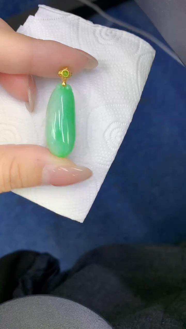 颈饰未镶嵌翡翠缅甸天然翡翠A货