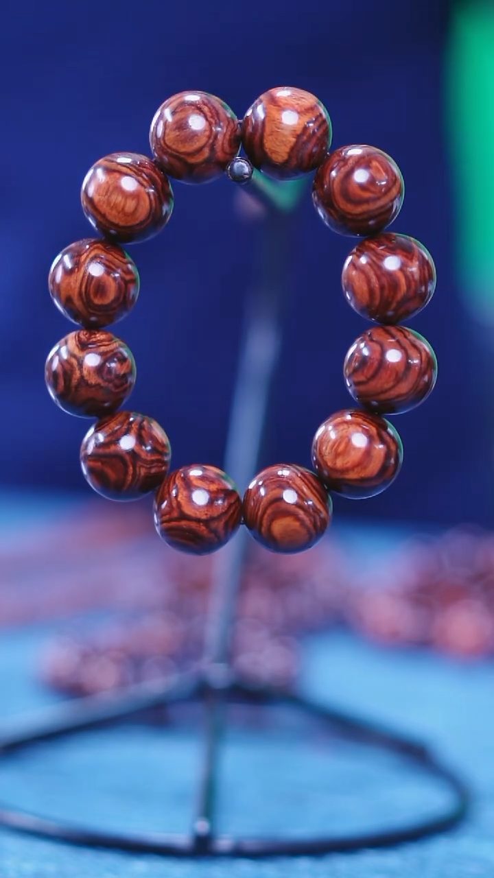 黄花梨/降香黄檀海南黄花梨山料黄金底对眼2.0手串