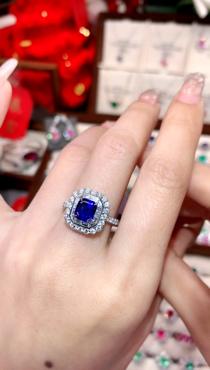 【闪购商品】蓝宝石戒指18K金镶嵌2.09ct/天然宝石/七天无理由