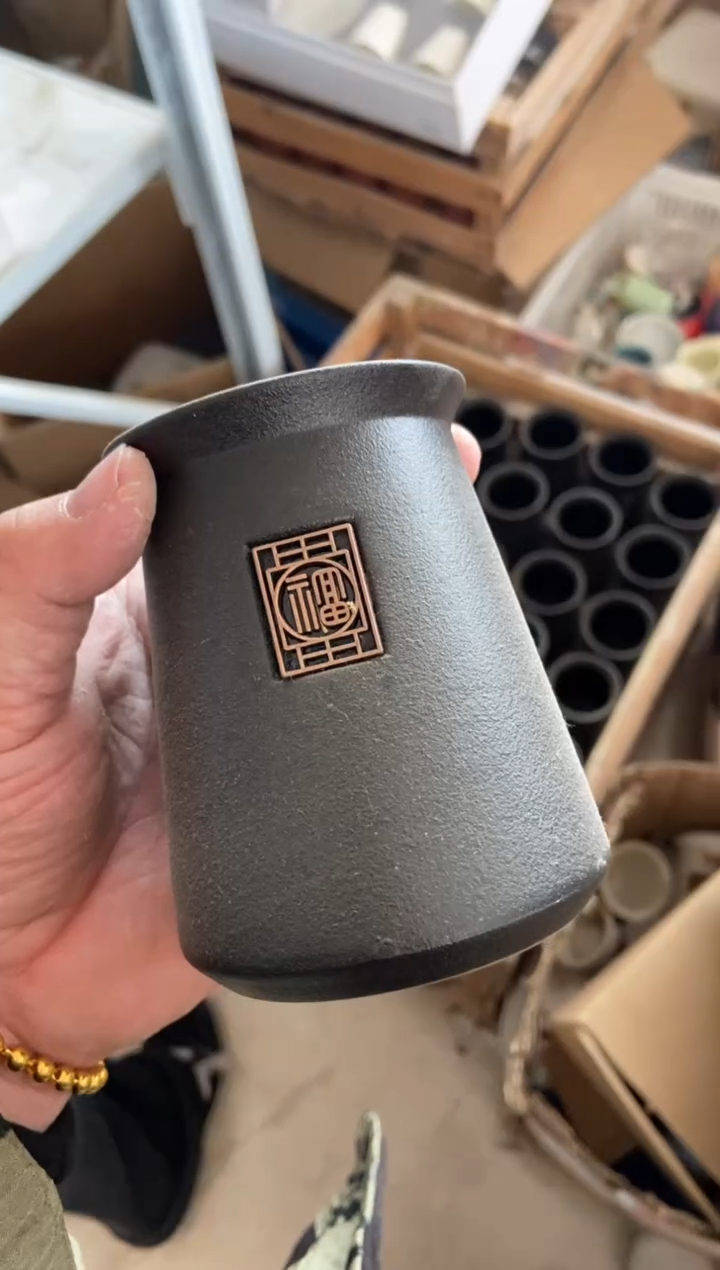 杯无运费险有瑕疵的摄影的产品有使用过的痕迹有点脏介意勿拍