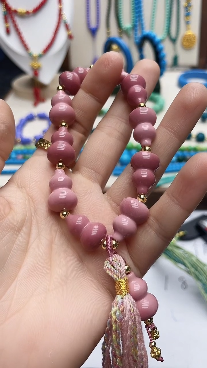 珍藏特色绿色高瓷