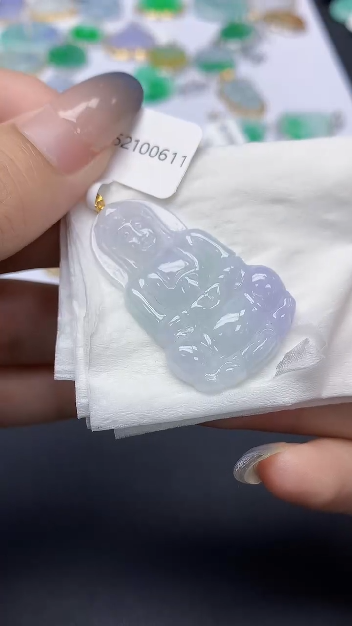 翡翠18K金镶嵌颈饰天然缅甸a货翡翠