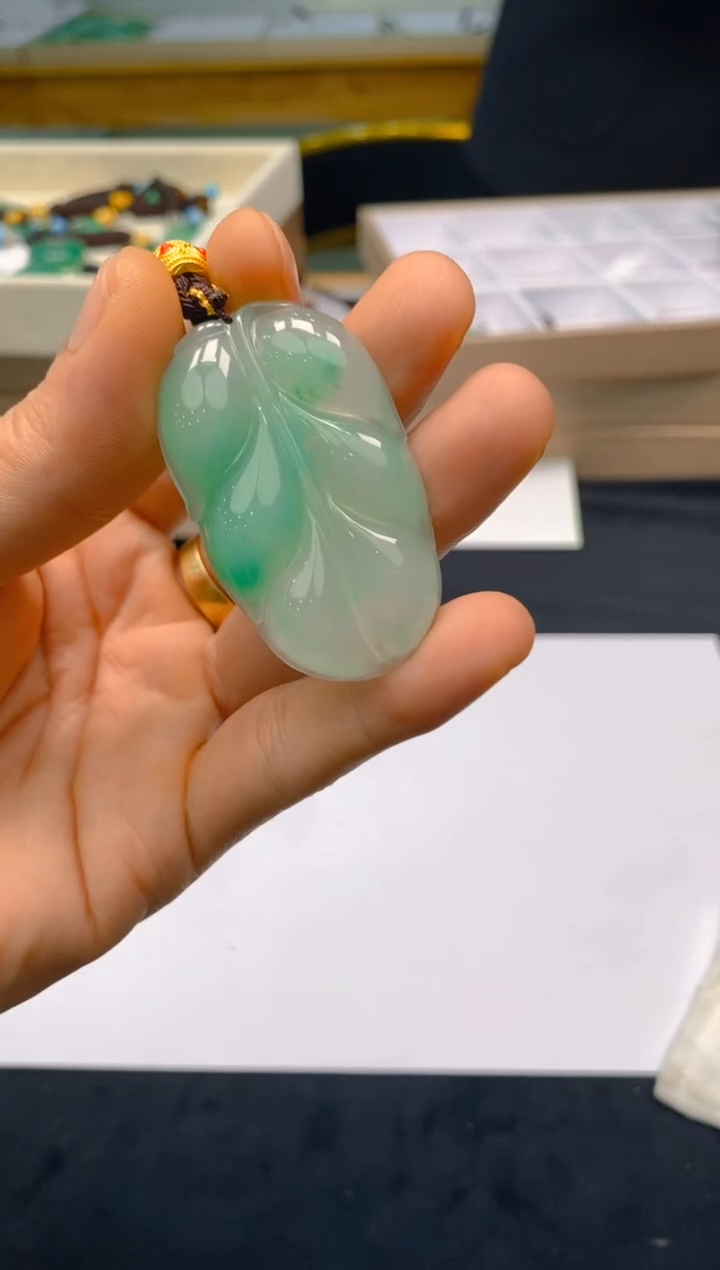 【闪购商品】石英质玉颈饰未镶嵌冰美人非洲翠93