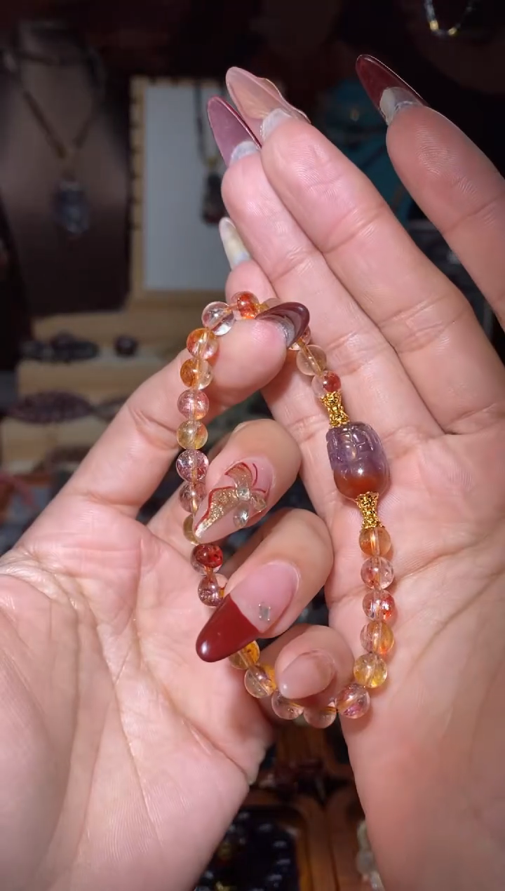 【闪购商品】水晶手串未镶嵌锦鲤胶花红极光貔貅