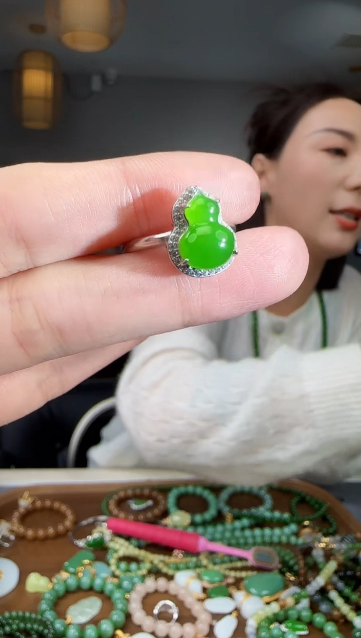 银S925镶嵌戒指和田玉1