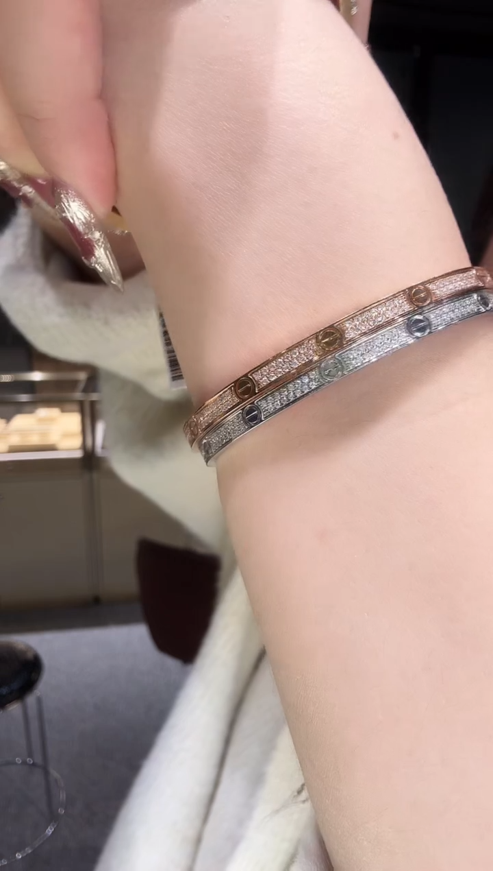 【闪购商品】钻石手镯18K金镶嵌满天星多样性发其一