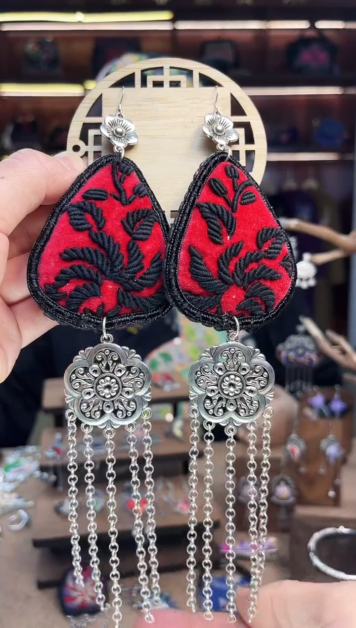 【闪购商品】织绣1743黔东南苗族刺绣