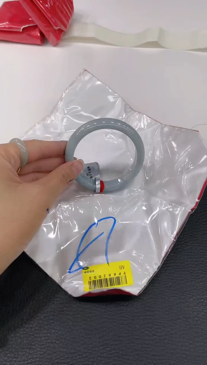 【闪购商品】翡翠手镯未镶嵌手镯