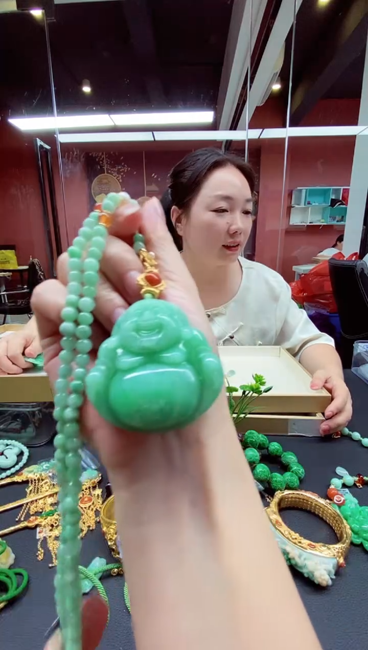 翡翠未镶嵌颈饰翡翠吊坠