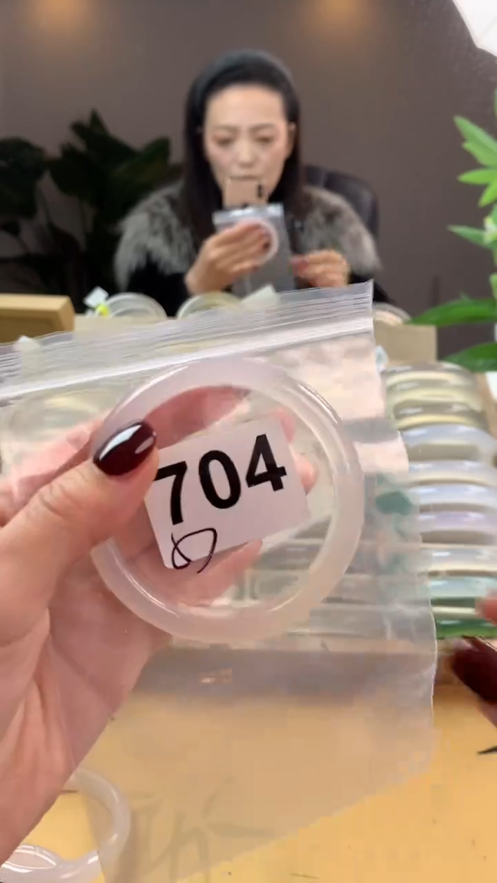 【闪购商品】玛瑙/玉髓手镯未镶嵌704