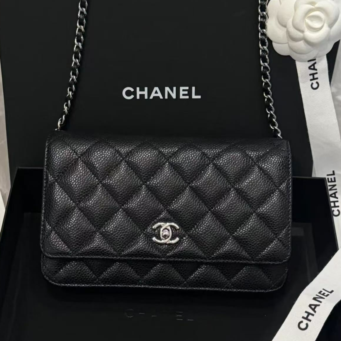 未使用 Chanel/香奈儿 青奢荟/黑银牛woc链条斜挎包/82160