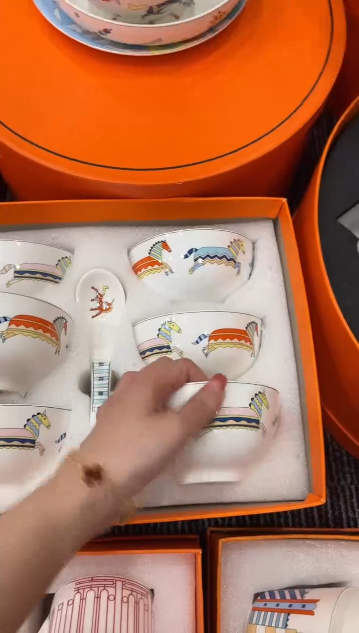 【闪购商品】杯H66--------------