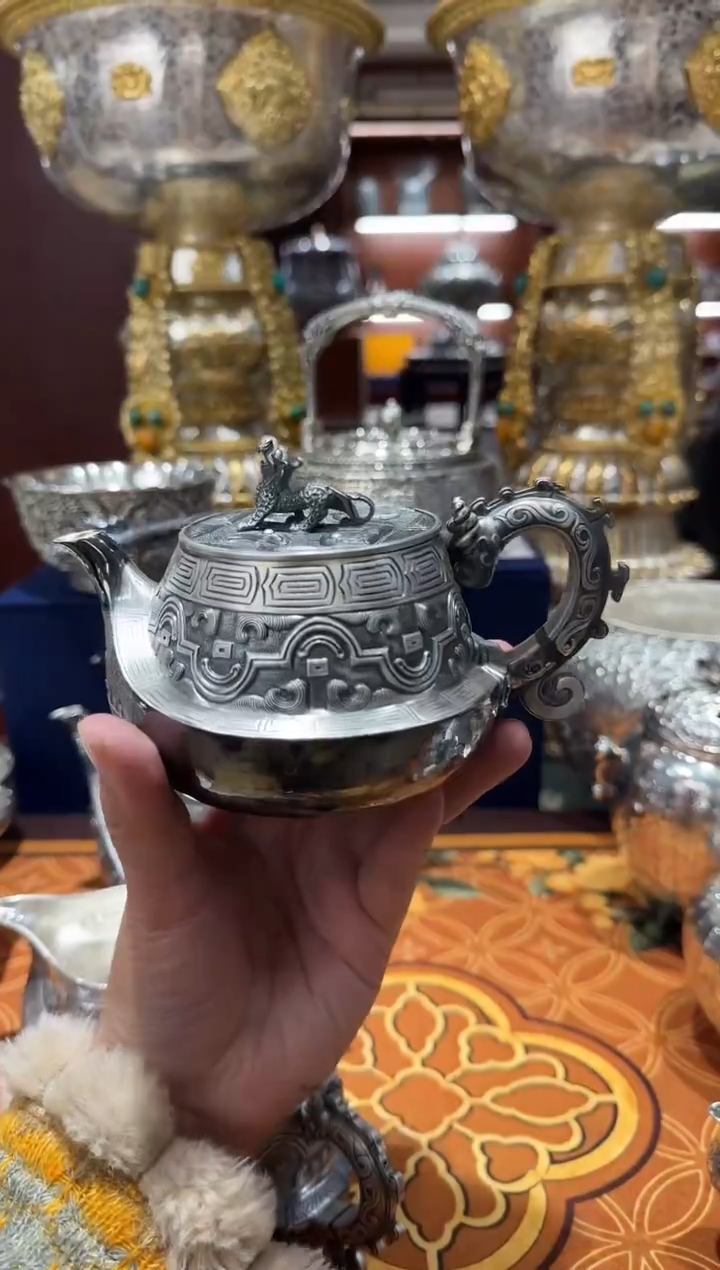 金*全手工大师工饕餮足银999泡茶壶