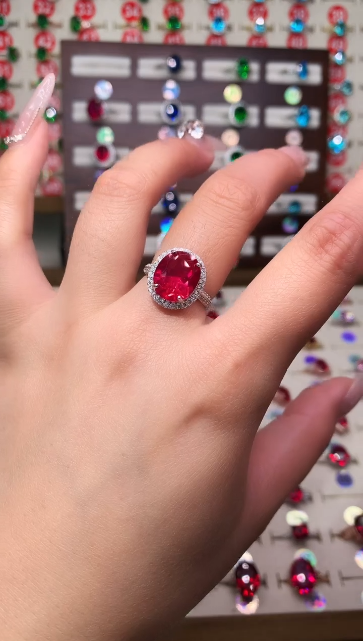 无925银典藏 轻奢 鸽血红红色系10*12戴妃银托戒指