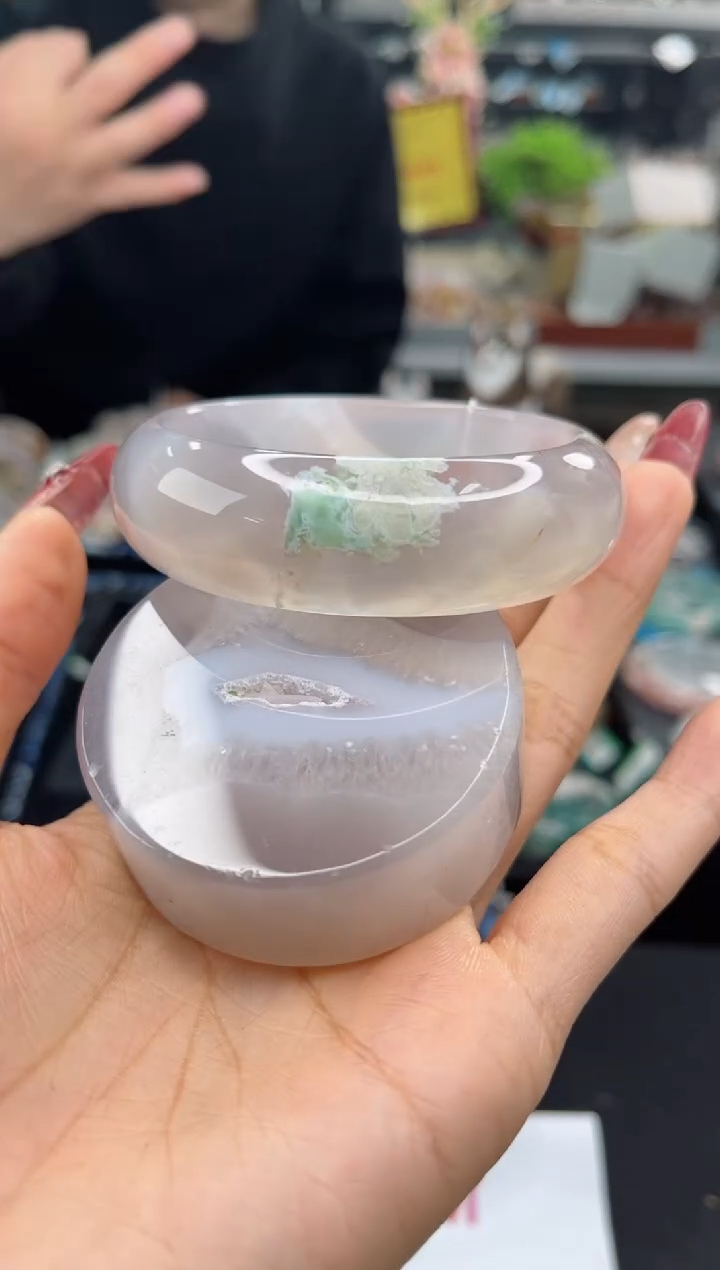 【闪购商品】石英质玉手镯未镶嵌58圈口（赠品镯心）6681060