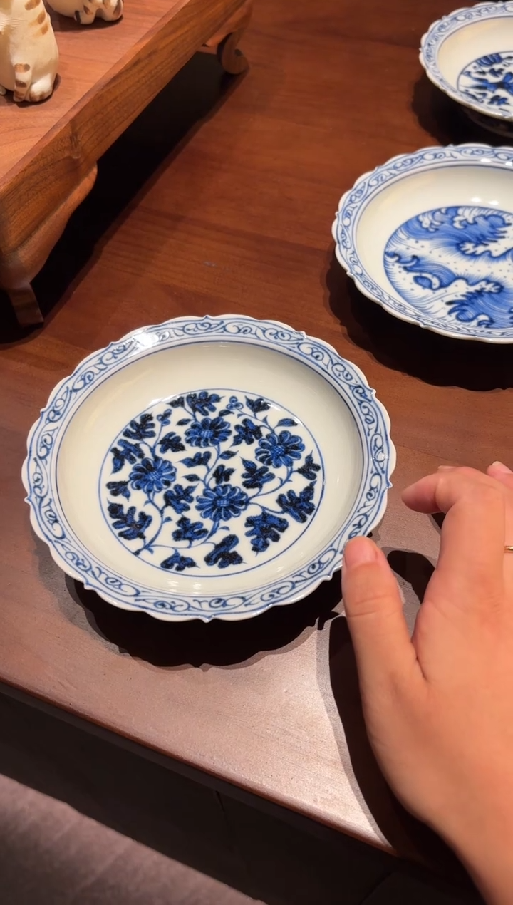 闪购青花菊纹壶承