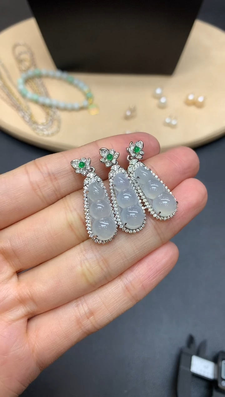 【闪购商品】翡翠吊坠(不含链)银S925镶嵌福豆【多样性发其一】