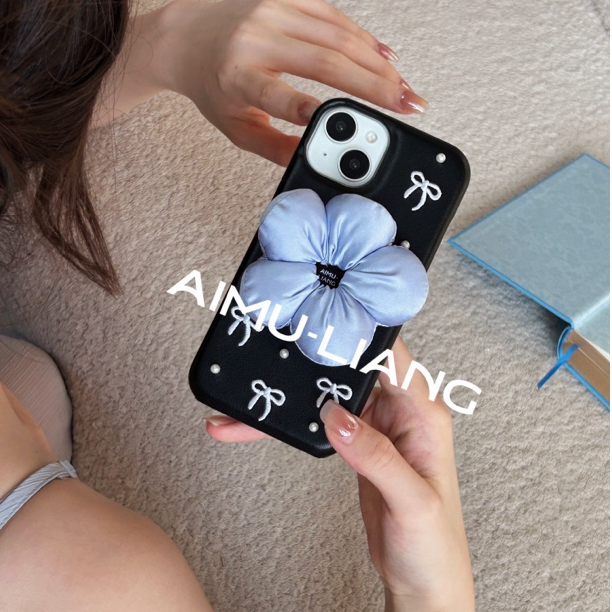 AIMU原创冰花雪夜刺绣适用苹果系列iPhone15皮手机壳14/13/12pro