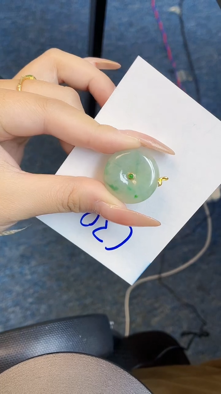 【闪购商品】翡翠颈饰18K金镶嵌00000000