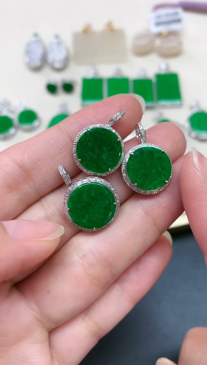 翡翠18K金镶嵌吊坠(不含链)多样性发货一件A214|2800