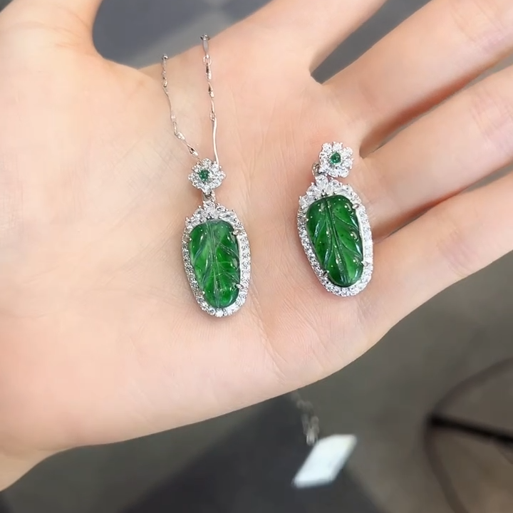 【嘉琪珠宝】天然A货翡翠精美百搭叶子S925银镶吊坠 多样性发其一