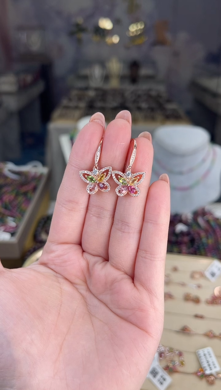 【闪购商品】碧玺/银S925镶嵌碧玺耳钩多样性发货