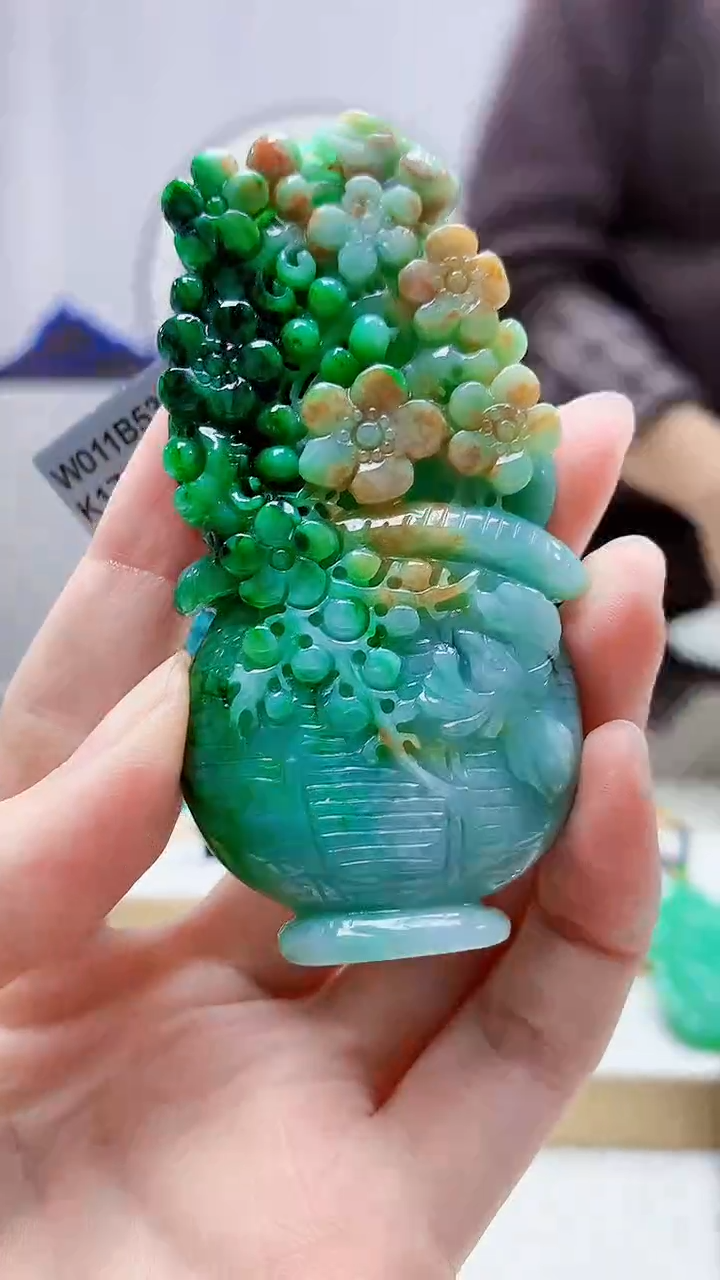 未镶嵌定制翡翠5145zm-毛货挂件120