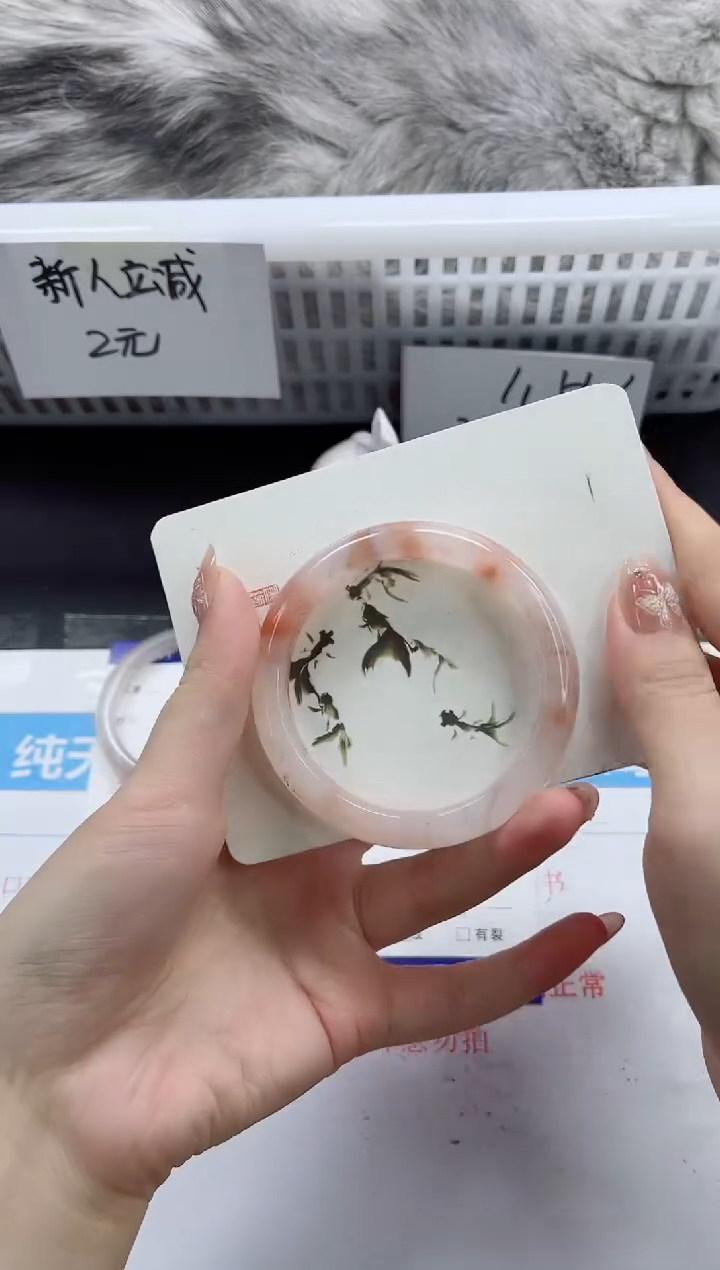 【闪购商品】石英质玉手镯未镶嵌k48-56.2