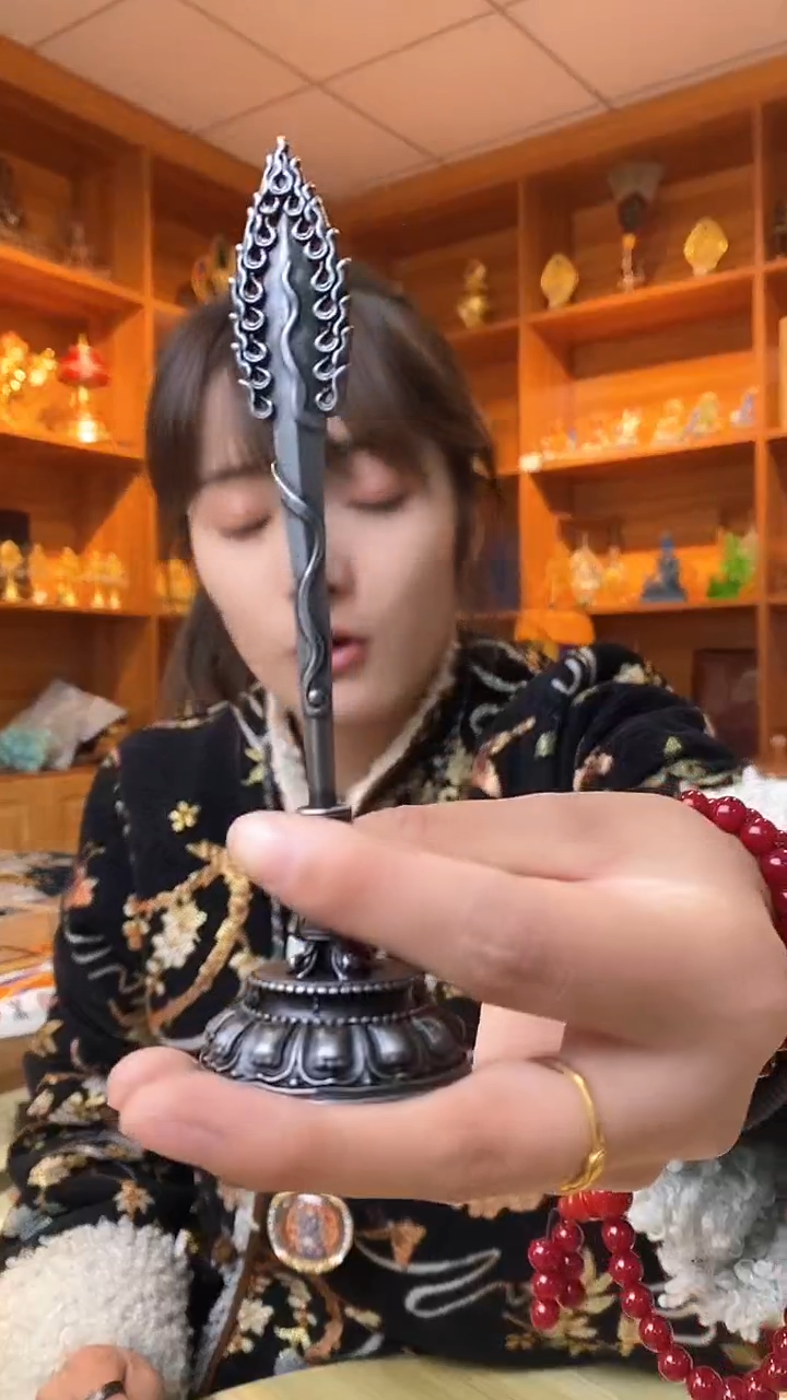 【闪购商品】泥塑文殊剑-与实物略有差异介意者慎拍