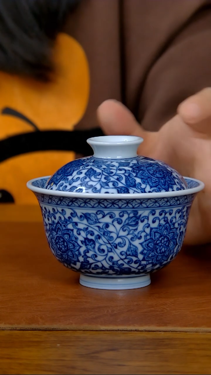 【闪购商品】陶瓷点工缠枝莲两才盖碗（150cc）（柴窑）