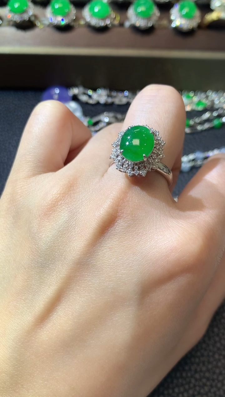 【闪购商品】翡翠戒指18K金镶嵌B54翡翠