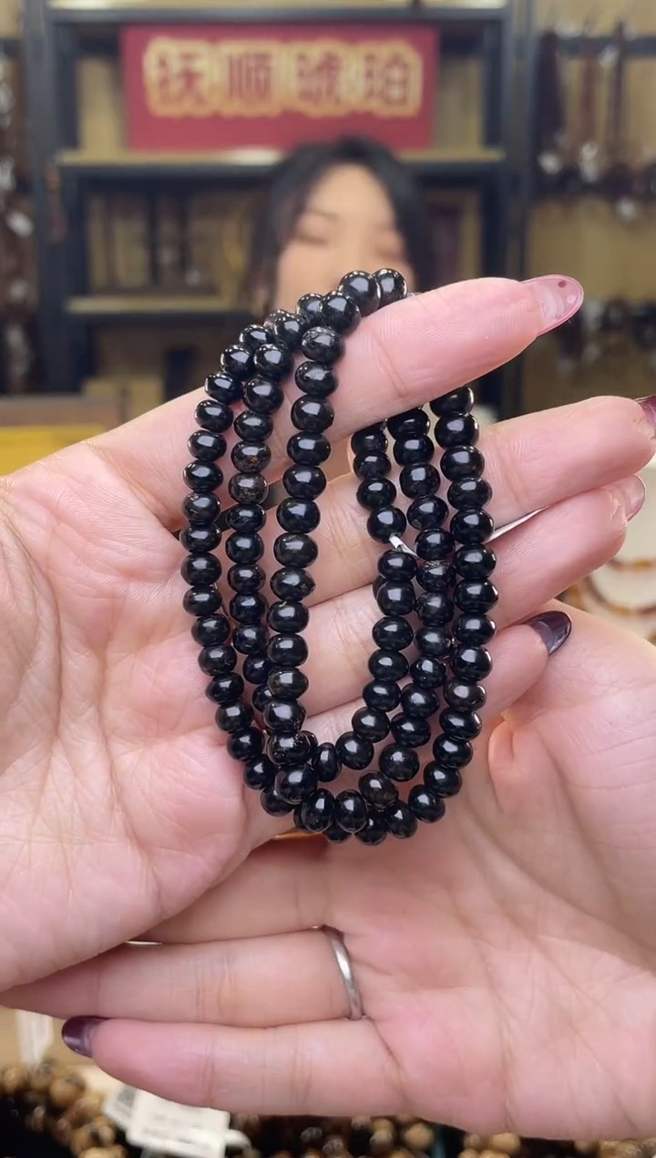 【闪购商品】琥珀裸石未镶嵌6+翳珀108