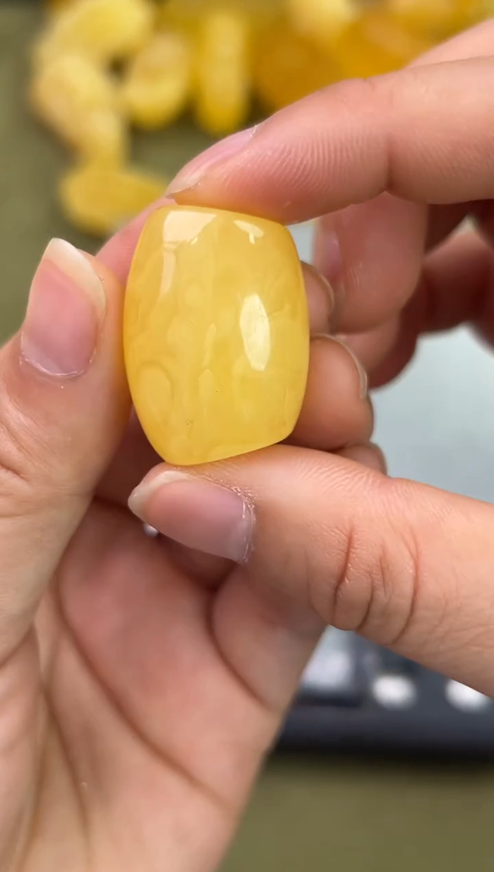 裸石琥珀未镶嵌琥珀蜜蜡吊坠
