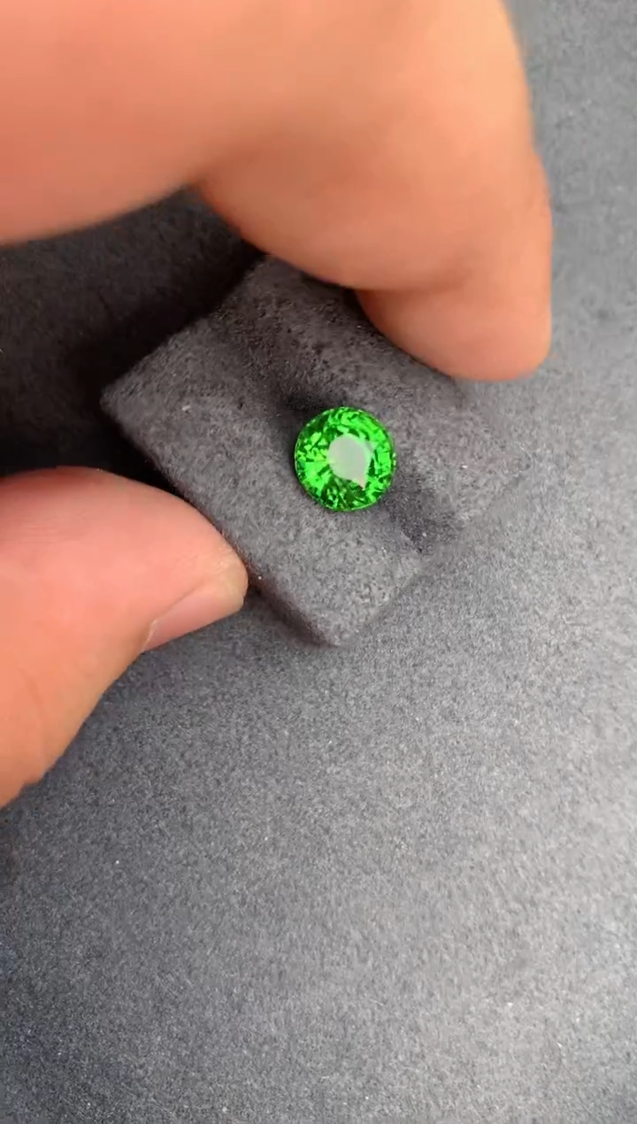 【闪购商品】碧玺裸石未镶嵌3.3ct绿碧玺