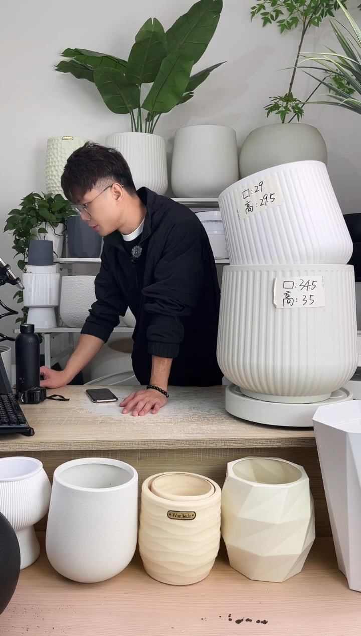 深***哥发发发发发发