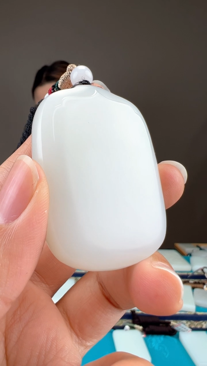 【闪购商品】和田玉颈饰未镶嵌1