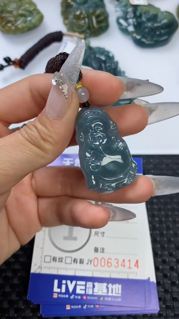 【闪购商品】翡翠颈饰未镶嵌111111111111111