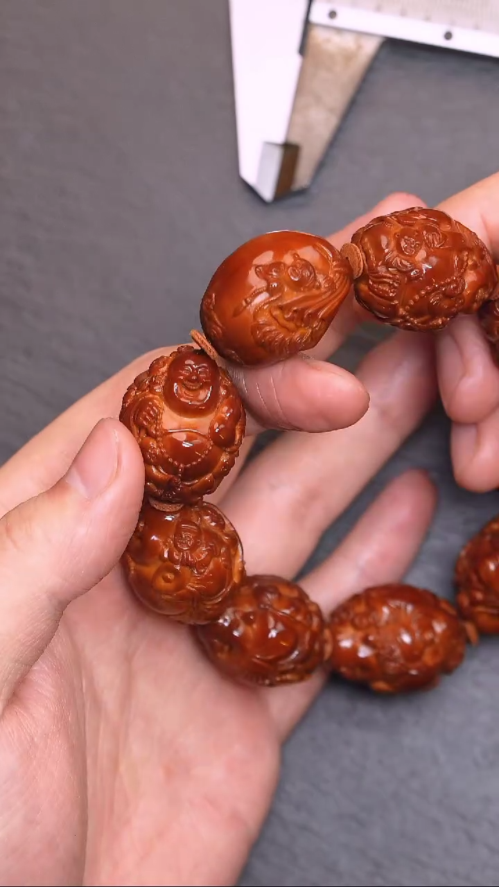 【闪购商品】橄榄核吊坠弥勒翟娟回血27号