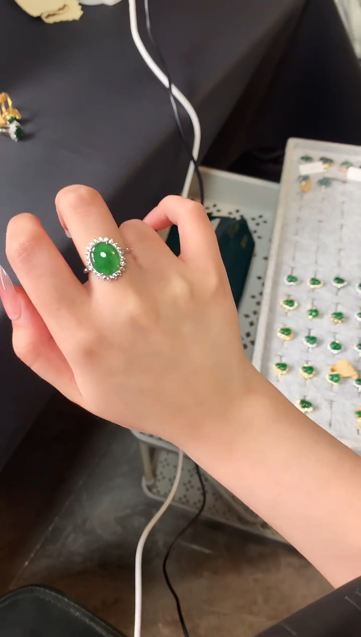 【闪购商品】翡翠戒指银S925镶嵌52141