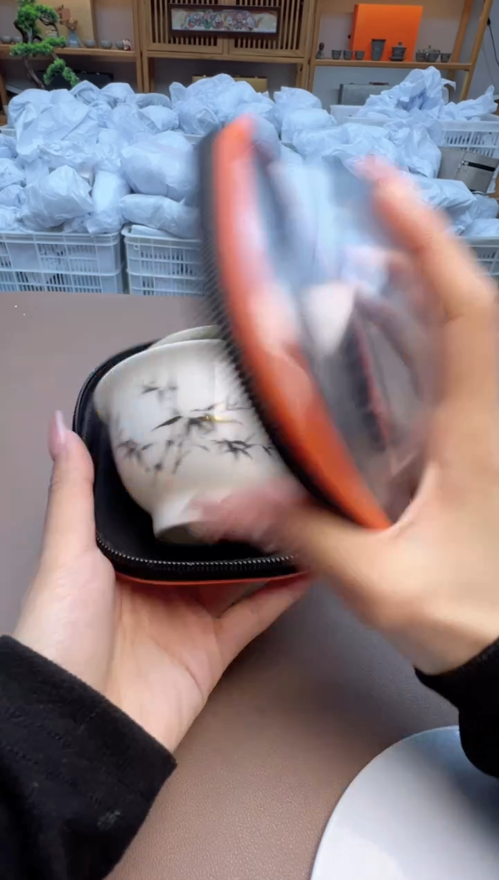 【闪购商品】摆件瓷制品S1111111111111